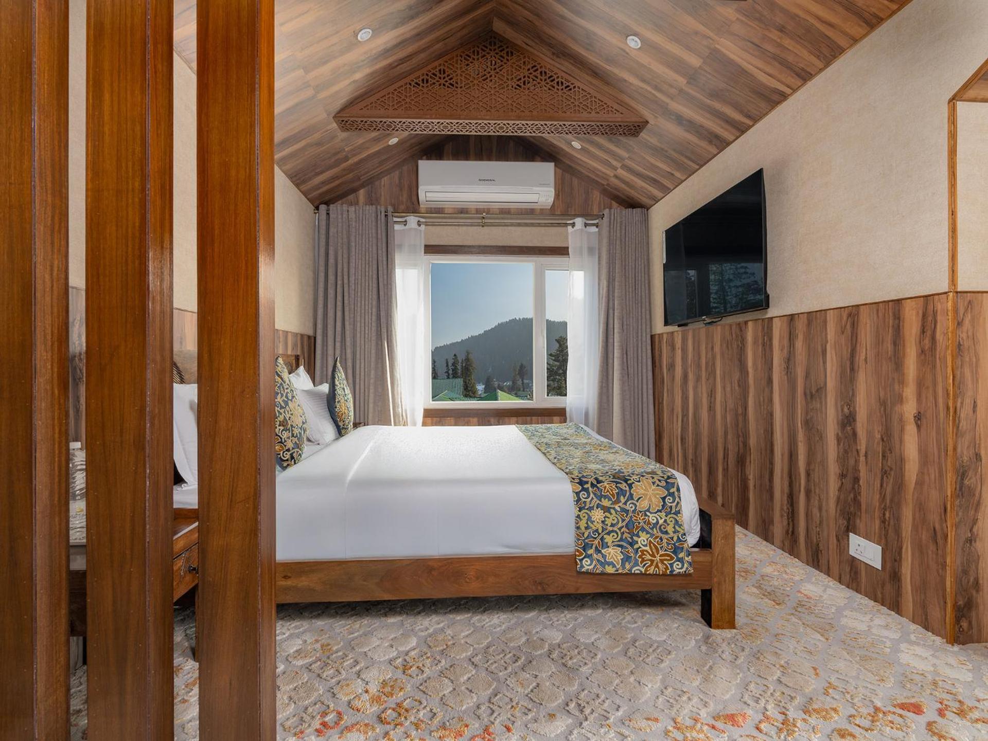 Hotel Pine Spring Gulmarg Buitenkant foto