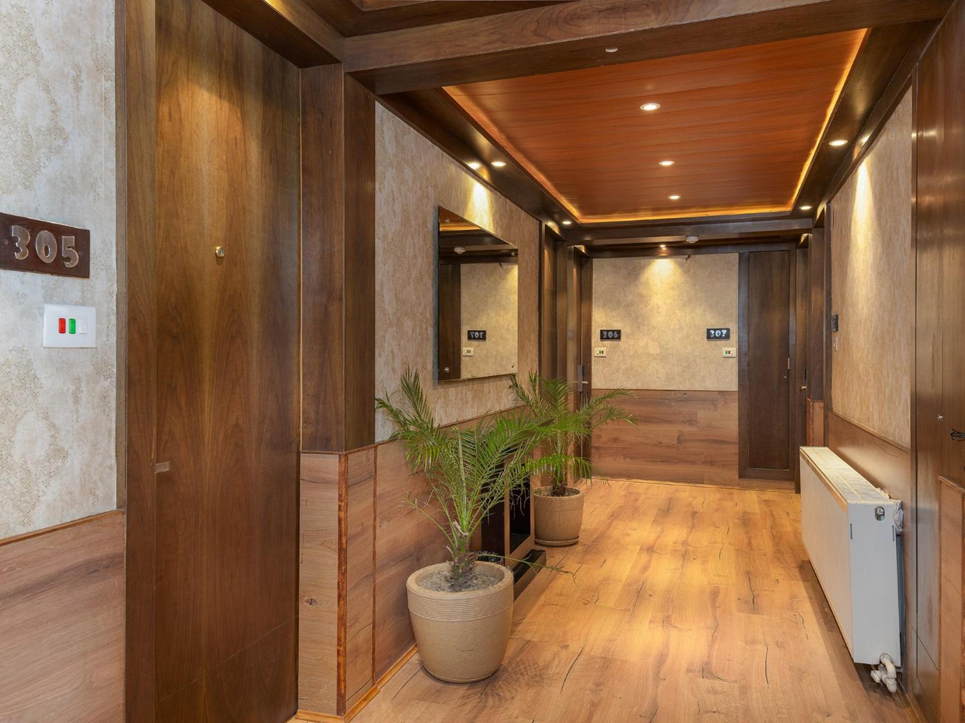 Hotel Pine Spring Gulmarg Buitenkant foto